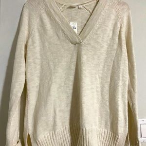 Gap Women’s V-Neck Sweater BNWT